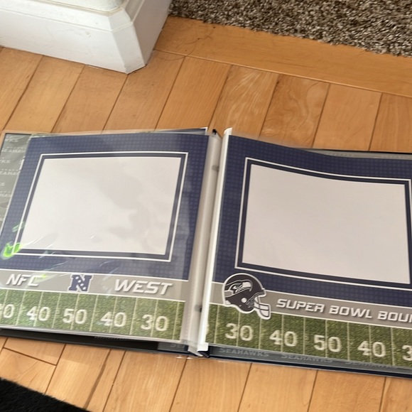 Seattle Seahawks Scrapbook New - Picture 7 of 10
